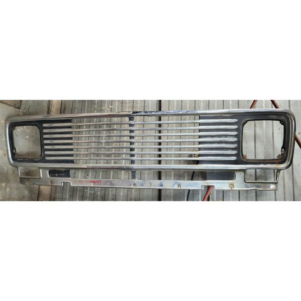 CHROME GRILL APPROX. 6'2" X 19"