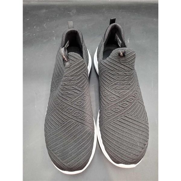 Skechers Shoe Size 11