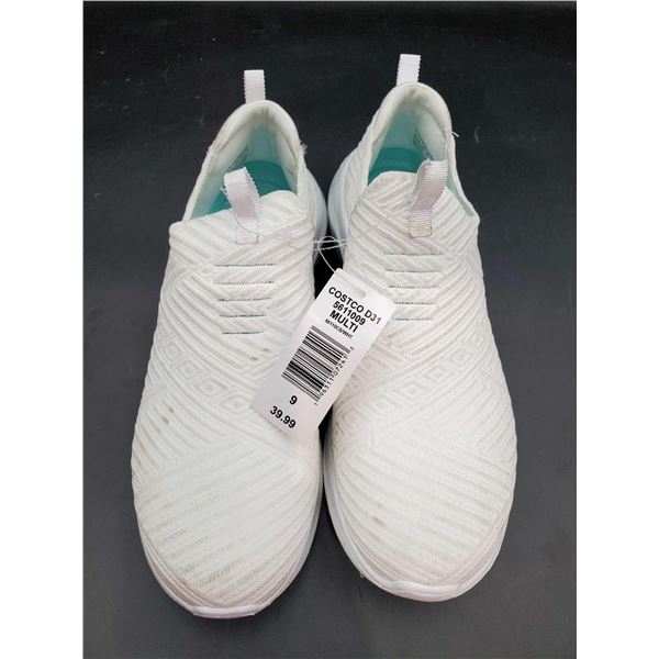 Skechers Shoe Size 9 with Air Cooled Memory Foam