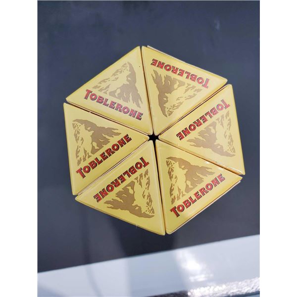 Toblerone Swiss Milk Chocolate with Honey & Almond Nougat (6 x 100g)