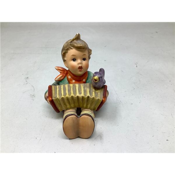 Vintage Hummel figurine - Lets Sing