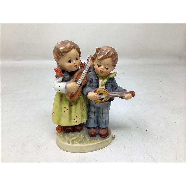 Hummel Figurine Mintstrals