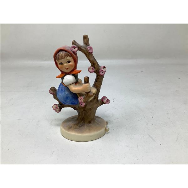 Vintage Hummel figurine - Apple Tree Girl