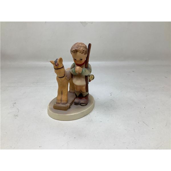 Vintage Hummel figurine - Prayer Before Battle