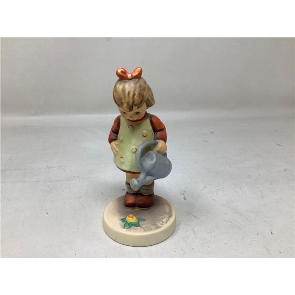 Vintage Hummel figurine - Little Gardener