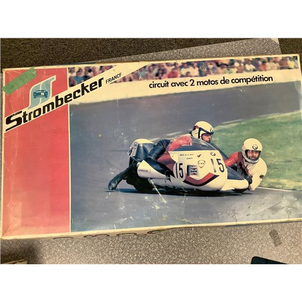 Vintage Strombecker 12Volt France Road Racing Set