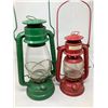 Image 2 : Lot of 2 Oil Lanterns - red and green