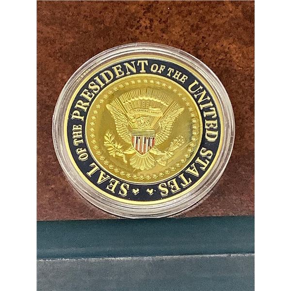 TRUMP 2020 Commemorative Coin