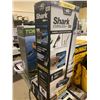 Image 2 : Shark Cordless Pet Plus Vacuum