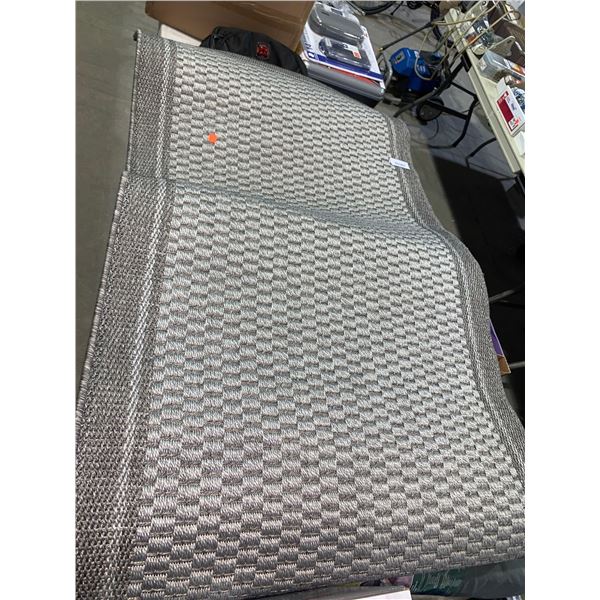 Toscana 30 x 60 inch indoor/outdoor area rug