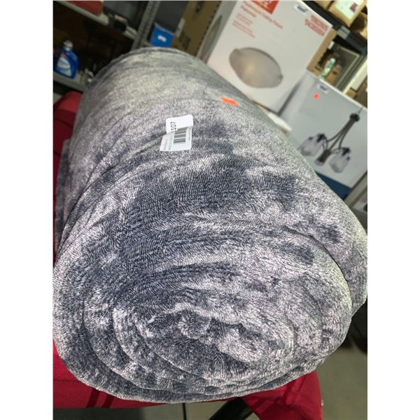 Queen Size Grey Fleece Throw Blanket