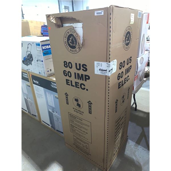 Giant 80 Gallon 4500 Watt, 240V Hot Water Heater , NEW -damaged box