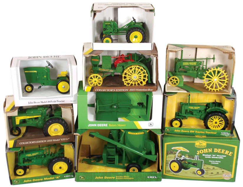 Farm toys (10), all John Deere, LA Tractor (1992 Natl Farm Toy Museum