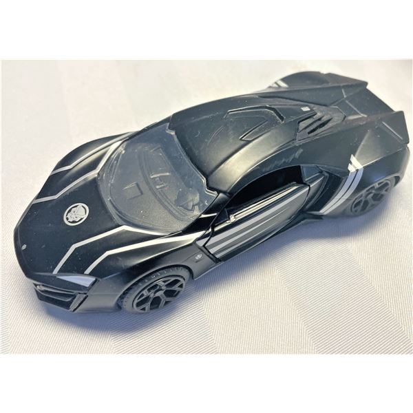 1:32 scale Jada Lykan Avengers Diecast Vehicle