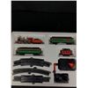 Image 2 : Heritage Village Collection "Village Express" HO Scale Train and Track Set