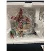 Image 2 : Department 56 North Pole Series "Northern Lights Tinsel Kit"