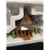 Image 2 : Department 56 New England Village Series "Mountain View Cabin"