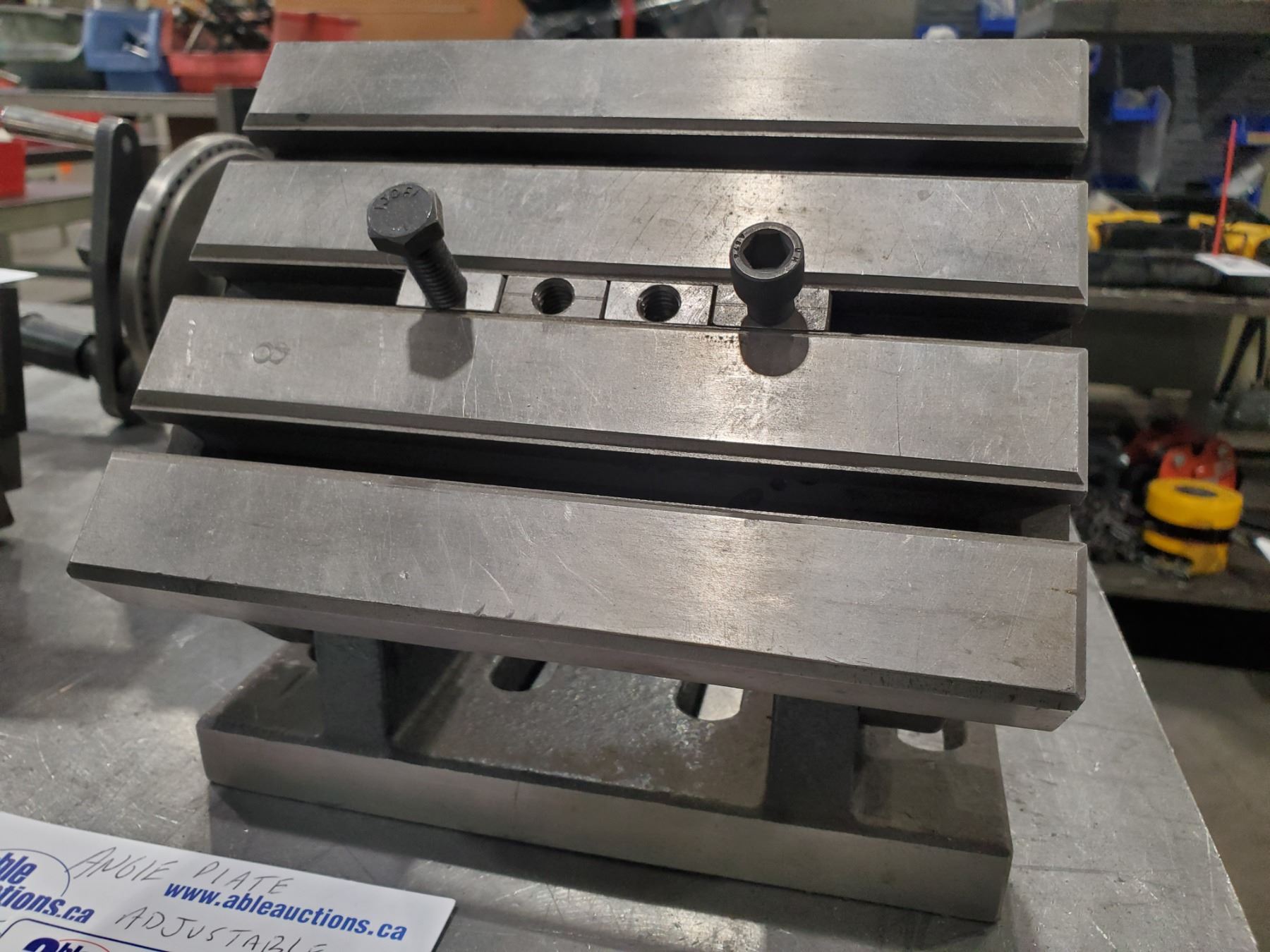 MILLING MACHINE ADJUSTABLE ANGLE PLATE