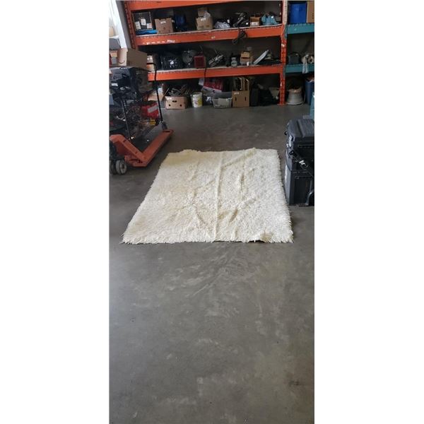 WOOL RUG