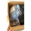 Image 2 : BOX OF LINENS 16 SHEETS AND 40 PILLOW CASES