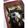 Image 2 : TRAY OF WATCHES