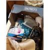 Image 2 : BOX OF AMAZON ITEMS, SEASHELL AND MORE