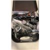Image 3 : 2 WAHL DELUXE HAIR TRIMMER KITS