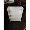 Image 1 : WHITE BOOKSHELF