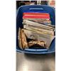 Image 1 : TOTE OF RECORDS