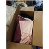 Image 2 : QUEENSIZE DOWN DUVET WITH BOX OF SHEETS