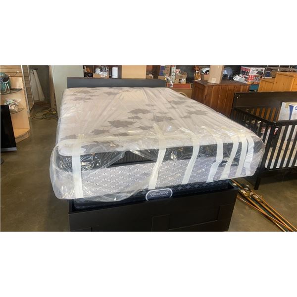 NEW QUEEN SIZE SERTA PERFECT SLEEPER MATTRESS - RETAIL $2850