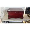 Image 1 : DOVETAIL STORAGE TRUNK