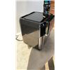 Image 3 : INSIGNIA 10QT AIR FRYER - TESTED WORKING, RETAIL $199