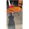 Image 1 : WOOD DINING TABLE WITH LEAF
