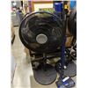 Image 2 : 2 COMFORTMATE FLOOR FANS BOTH WORKING