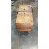 Image 11 : 2 MAGAZINE RACKS AND 2 SEWING BOXES