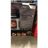 Image 3 : BELLA PRO SERIES TOUCHSCREEN AIR FRYER PIZZA OVEN WITH ROTISSERIE - TESTED WORKING, RETAIL $289