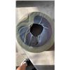 Image 3 : 2 ROLLS SANDPAPER 150 GRIT AND 180 GRIT AND BOX OF SHELF PINS