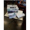 Image 1 : HAMILTON BEACH MICROWAVE WITH FOODSAVER AND B&D STEAM IRON