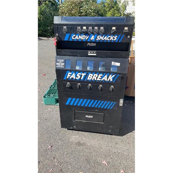 FASTBREAK CANDY AND SNACK VENDING MACHINE WITH KEYS