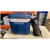 Image 1 : IGLOO COOLER AND FOLDING SLIM CHAIR
