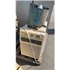Image 1 : MAYTAG AIR CONDITIONER AND FAN