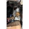 Image 2 : 4 BAGS OF AMAZON OVERSTOCK ITEMS