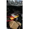 Image 3 : 4 BAGS OF AMAZON OVERSTOCK ITEMS