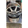 Image 2 : SET OF FOUR MKW 20 INCH X 7.5 RIMS