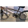 Image 2 : HARO BMX BIKE
