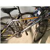 Image 2 : 6 BIKES