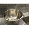 Image 2 : Qty 3 Tovolo Stainless Steel Mixing Bowls, Colander & Plastic Lids