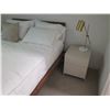 Image 2 : Wooden Platform Bed w/ Queen Beautyrest Silver Mattress, 2 Alf DaFre Nightstands & 2 Lamps