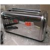 Image 1 : Cuisinart Metal 2 Slice Long-Slot Toaster